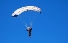 九游体育官网|英媒曝拉芒体检顺利过关 新门神直言挑战曼联一号位