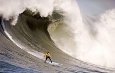 九游体育入口：C罗梅开二度助球队逆转取胜 再创职业生涯新里程碑