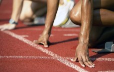 九游体育-季后赛激战正酣，豪门对决引爆篮球热潮