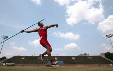 九游娱乐|德甲双星英超迷失，维尔茨与西蒙斯遭遇水土不服，进球账户仍未开启