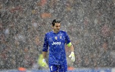 九游体育官网：英雄联盟全球总决赛，巅峰对决引爆电竞狂潮，中国战队再创辉煌