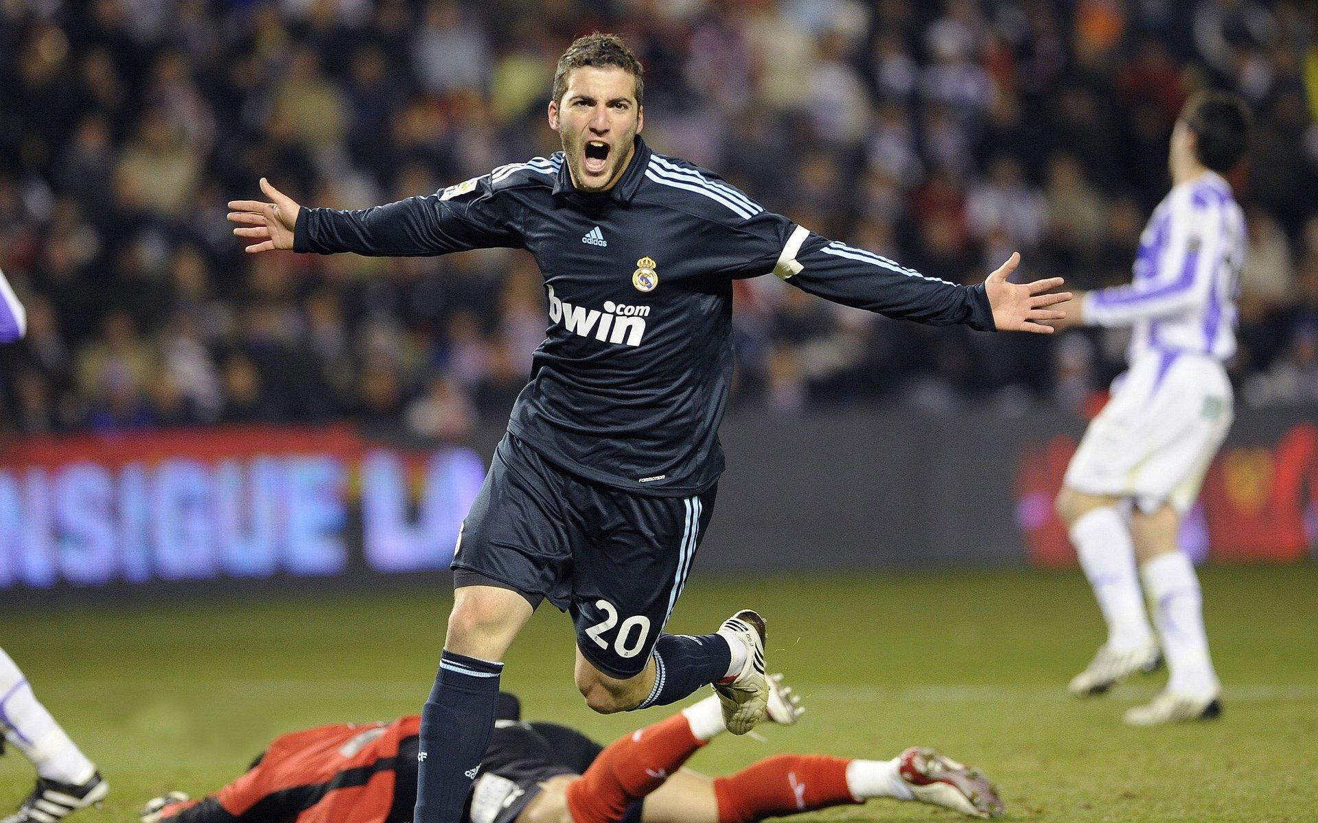 哈兰德双响炮助曼城大胜 挪威神锋领跑英超射手榜