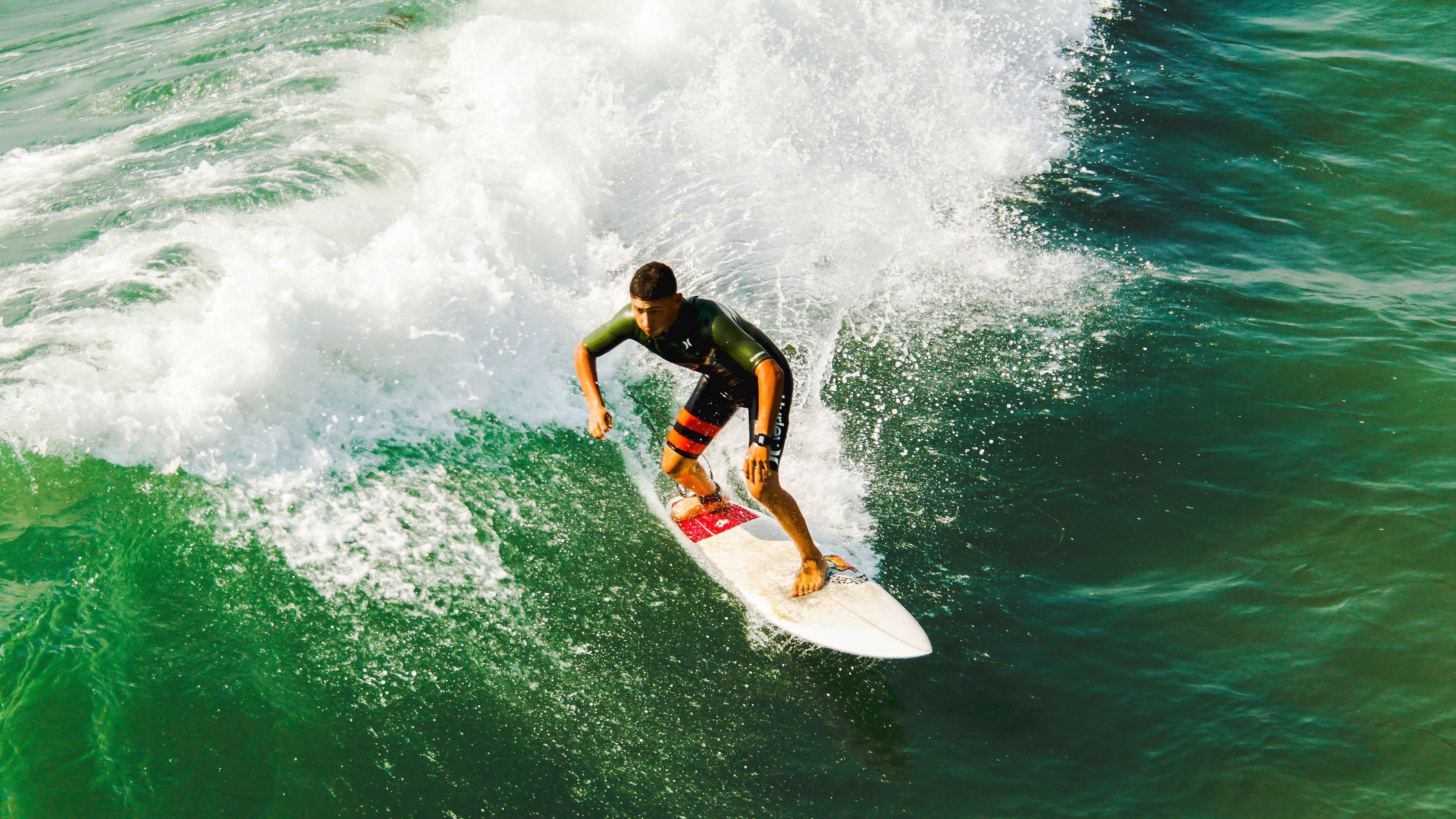 纳达尔关键破发点力克强敌 晋级法网半决赛