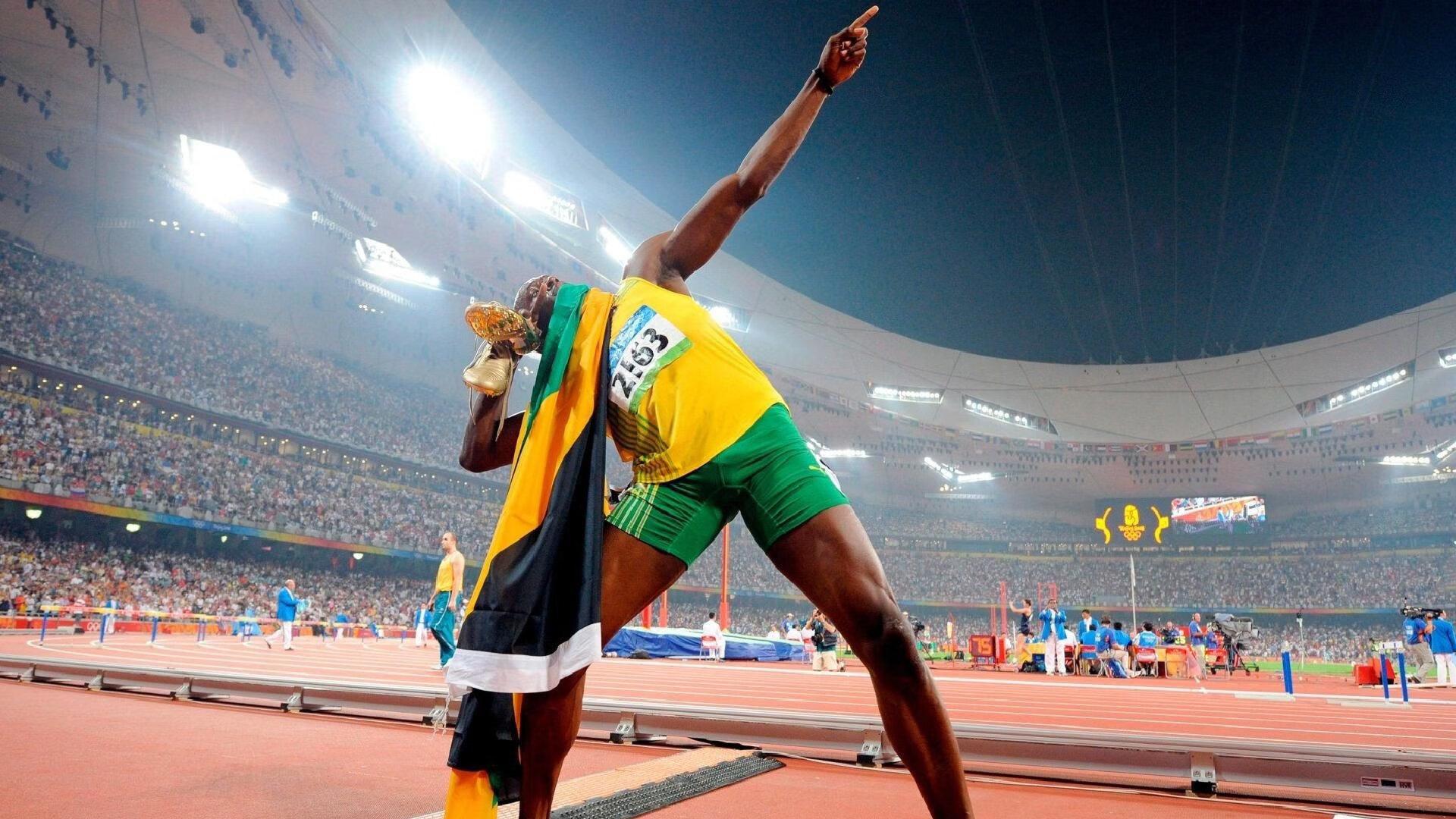 中国花样游泳队巴黎奥运备战冲刺 新编排惊艳国际赛场